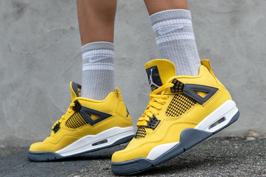 Air Jordan 4 Lightning